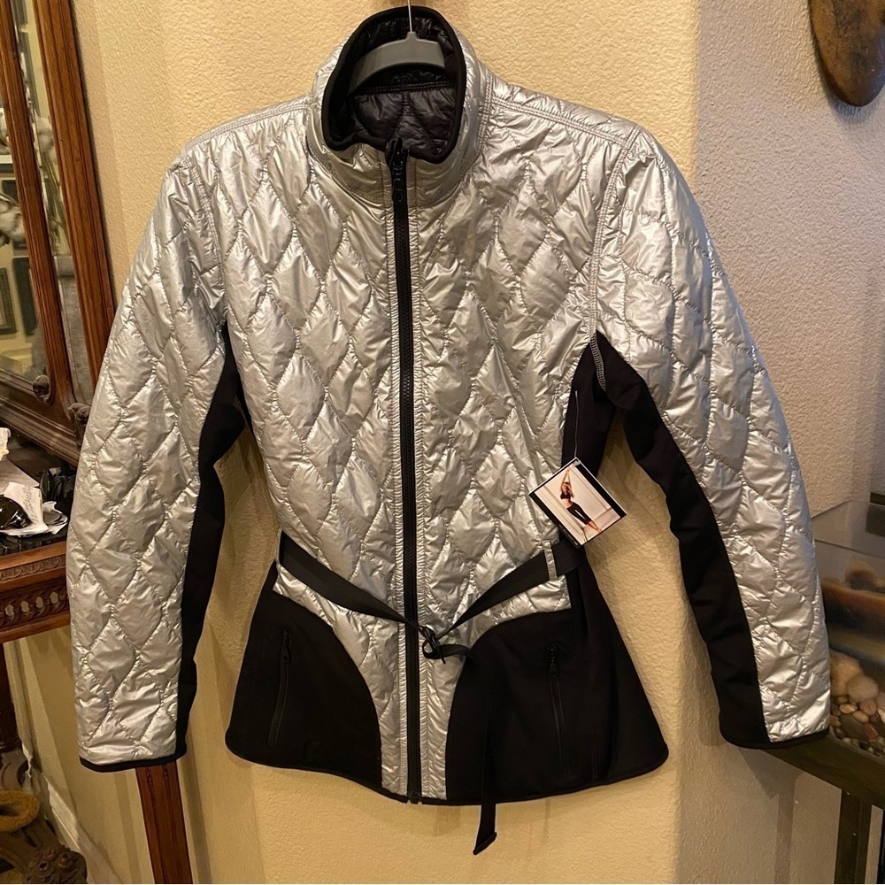 NWT~VICTORIA’S SECRET Reversible Metallic Silver & Black Puffer Belted Jacket-M